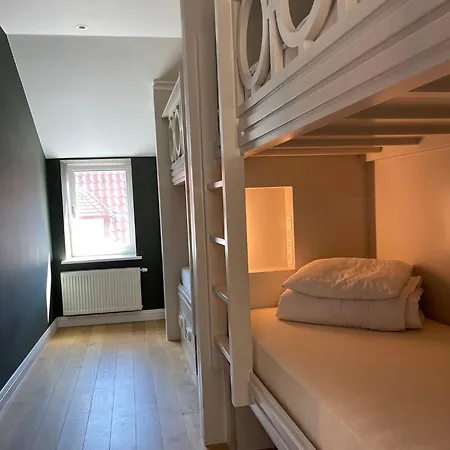 Hostel Lybeer