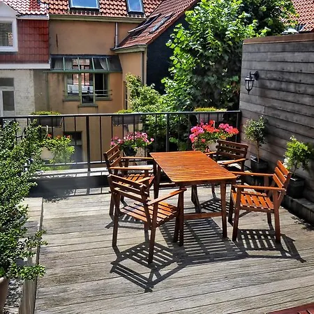 Lybeer Hostel Bruges