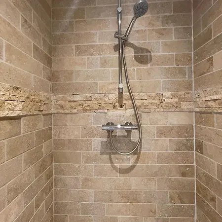 Lybeer بيت شباب