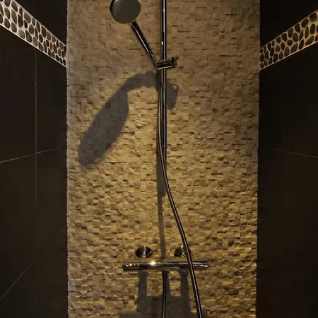 بيت شباب Lybeer بروج